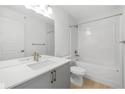 8704 183 AV NW photo 25