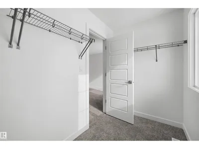 8704 183 AV NW photo 40