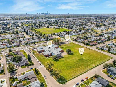 7520 130 AV NW photo 59