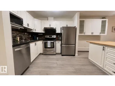 #18 9926 80 AV NW photo 6