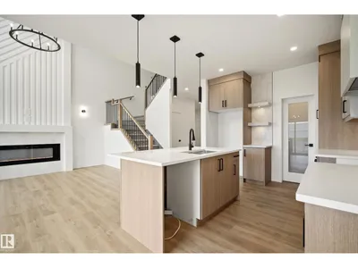 121 Caledon CR photo 11