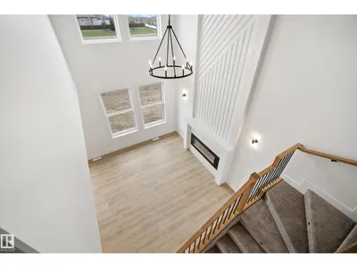 121 Caledon CR photo 17