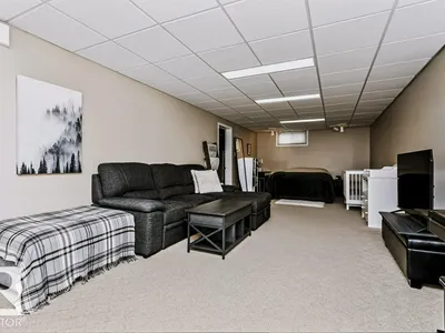 8104 162 ST NW photo 29