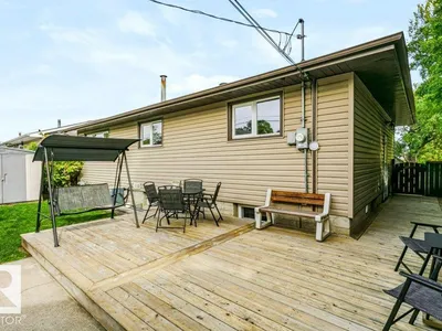 8104 162 ST NW photo 42