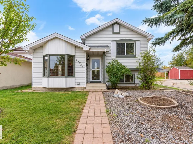 18739 72 AV NW, Edmonton