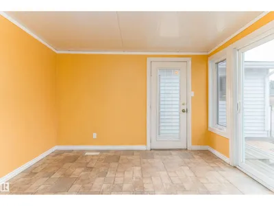 18739 72 AV NW photo 13