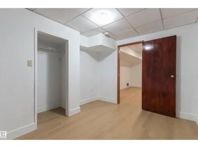 18739 72 AV NW photo 34