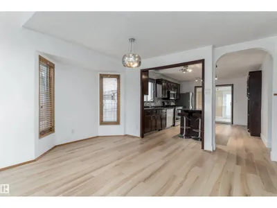 18739 72 AV NW photo 7