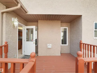 2832 36B AV NW photo 10
