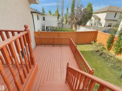 2832 36B AV NW photo 11