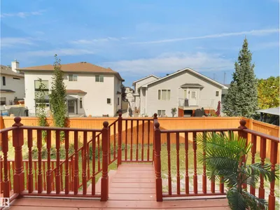 2832 36B AV NW photo 12