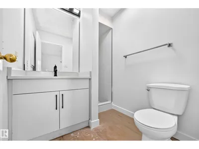 3924 26A AV NW photo 19