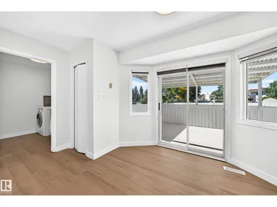 3924 26A AV NW photo 9