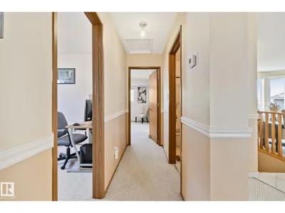 9532 175 AV NW NW photo 11
