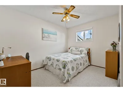 9532 175 AV NW NW photo 12