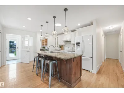 8212 148 ST NW NW photo 10
