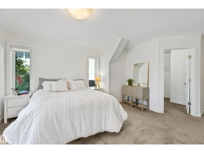 8212 148 ST NW NW photo 27
