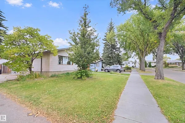 13420 117 AV NW photo 2