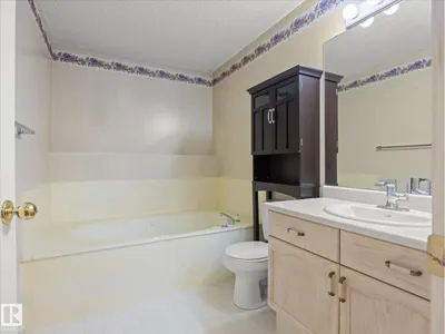 12840 147 AV NW photo 30