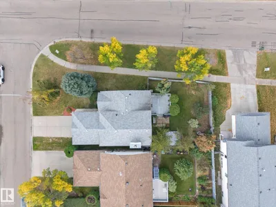 12840 147 AV NW photo 41