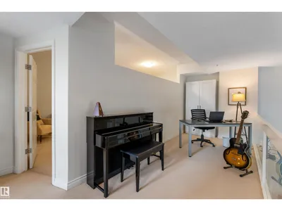 #105 10108 125 ST NW photo 23