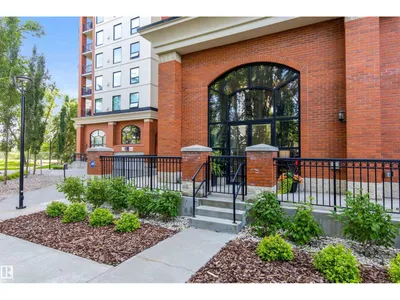 #105 10108 125 ST NW photo 34