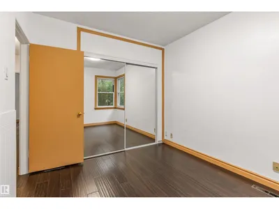 11230 75 AV NW photo 15