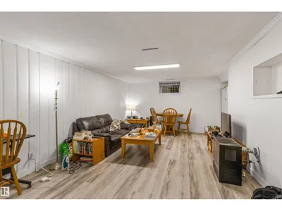 11230 75 AV NW photo 26