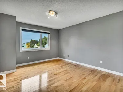 #24 3811 85 ST NW photo 25