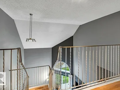 #24 3811 85 ST NW photo 33