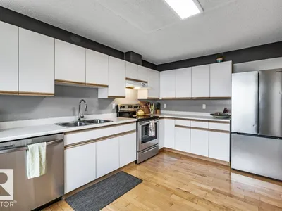 #24 3811 85 ST NW photo 8