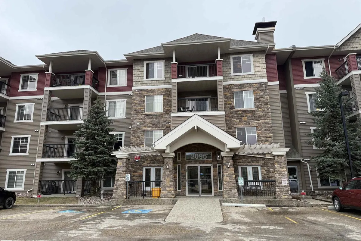 #135 2096 BLACKMUD CREEK DR SW exterior