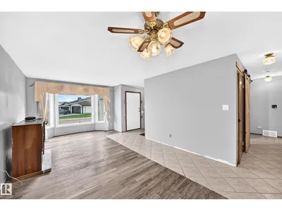 12424 46 ST NW NW photo 11