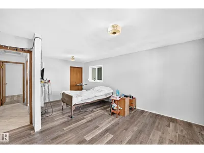 12424 46 ST NW NW photo 15