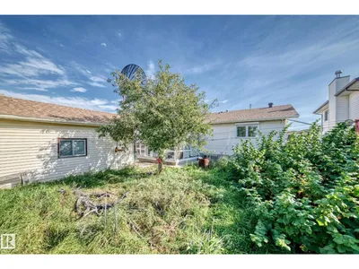 12424 46 ST NW NW photo 47
