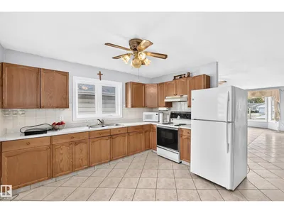 12424 46 ST NW NW photo 6