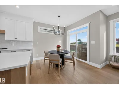 209 HAMPSHIRE PT photo 21