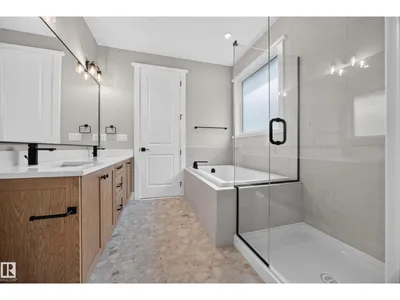 209 HAMPSHIRE PT photo 37
