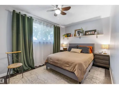9715 71 AV NW photo 13