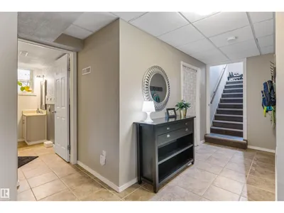 9715 71 AV NW photo 20