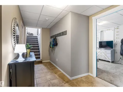 9715 71 AV NW photo 21