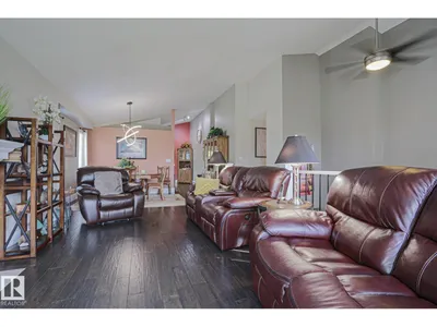 3815 41 ST NW NW photo 32