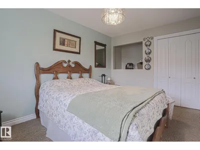 3815 41 ST NW NW photo 53
