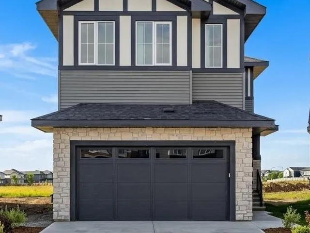 8418 223 A ST NW, Edmonton