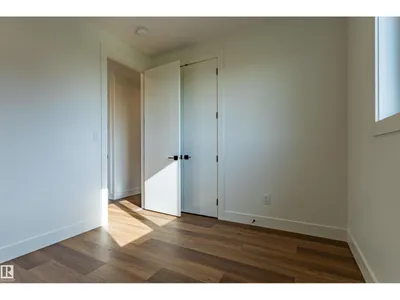 8418 223 A ST NW photo 23