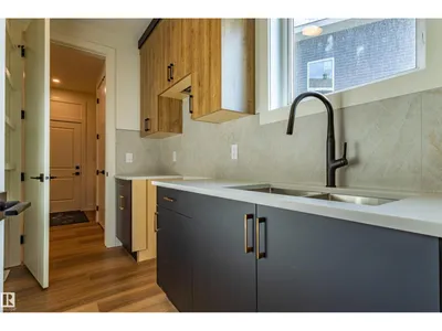 8418 223 A ST NW photo 12