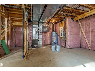 8418 223 A ST NW photo 38