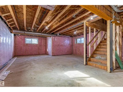 8418 223 A ST NW photo 41