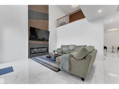 6502 42 ave photo 15