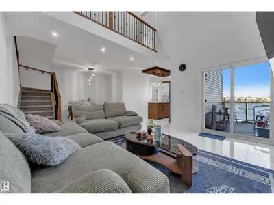 6502 42 ave photo 18